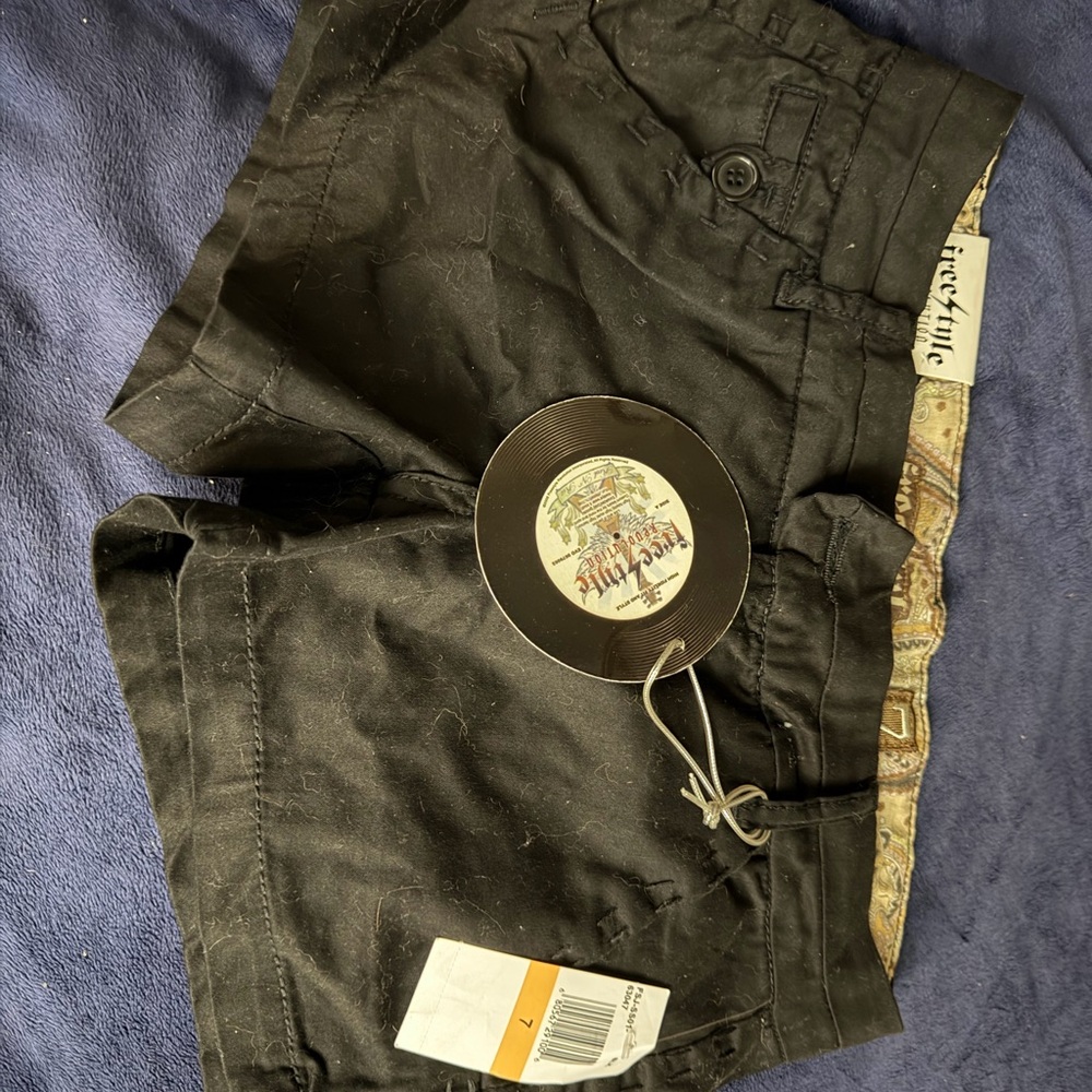 Freestyle Black Women's ShortsNew with tags, size 7.